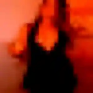 Zoé (36 ans) à La Haye attend une rencontre aujourd'hui