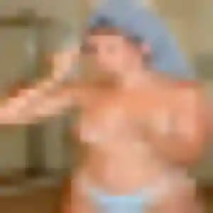 Shanna, 26 ans, en ligne à La Petite-Boissière pour une rencontre coquine