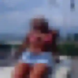 Naëlle, 27 ans, disponible à Labastidette pour un plan cul
