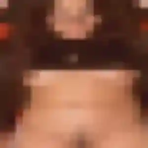Rencontre Ursula, 35 ans à Lachassagne en privé