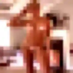 Lou, femme de 42 ans cherche plan cul à Ladoix-Serrigny