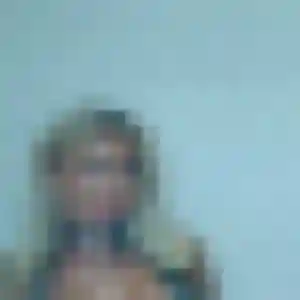 Découvre Zara, 28 ans à Lamarque-Pontacq gratuitement