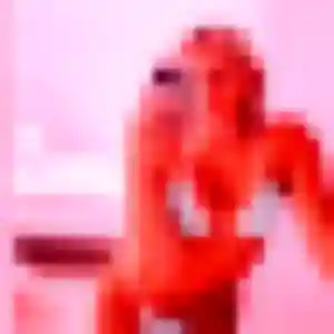 Axelle, 23 ans, connectée à Lamoura pour une rencontre coquine