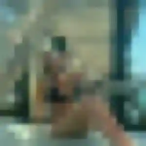 Photo privée de Zaïna, 41 ans à Lapte - rencontre coquine