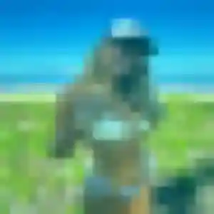 Sexy Adaora, 28 ans à Larmor-Plage - voir sa photo