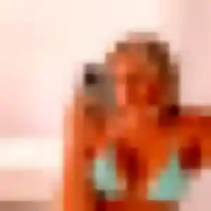 Adélaïde, 27 ans, dispo pour plan cul à Larringes