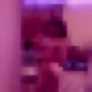 Nassira, 38 ans, en ligne à Le Fouilloux pour une rencontre coquine