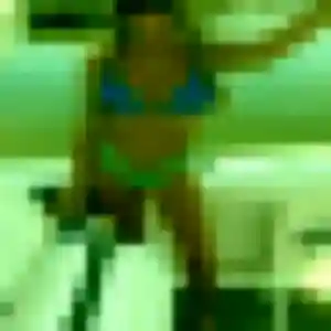 Photo sexy de Adja, 22 ans à Le Marigot - rencontre coquine