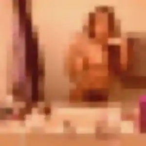 Rencontre Zineb, 34 ans à Le May-sur-Èvre en privé