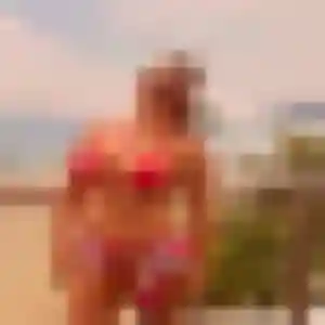 Hélène, 27 ans, disponible à Le Mesnil-Théribus pour une rencontre coquine