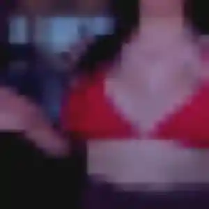 Roxane, 28 ans, disponible à Le Minihic-sur-Rance pour un plan cul