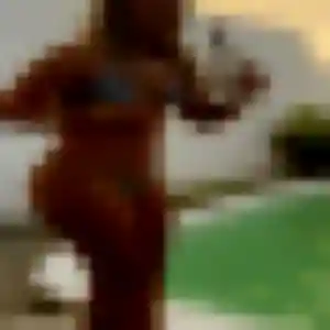 Zawadi, fille de 24 ans cherche plan cul à Le Tréhou
