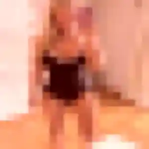Adaora, femme de 34 ans propose plan cul à Les Fourgs