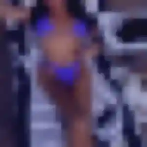 Bousso, 32 ans, connectée à Les Mureaux pour une rencontre coquine