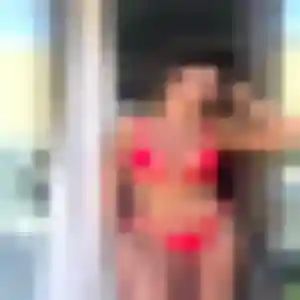 Rencontre Gnilane, 42 ans à Lèves en privé