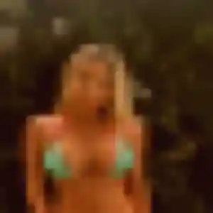 Adeline, fille de 27 ans cherche plan cul à Levroux
