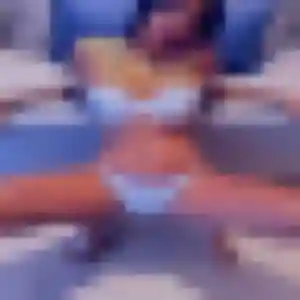 Malaika, 33 ans, cherche un plan cul à Leyr