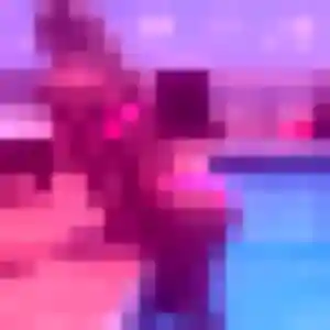 Thaïs (22 ans) à Lézigneux attend une rencontre ce soir