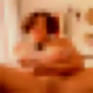Djeneba, femme de 45 ans veut plan cul à Limogne-en-Quercy