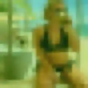 Yemisi, 34 ans, dispo pour plan cul à Locmalo