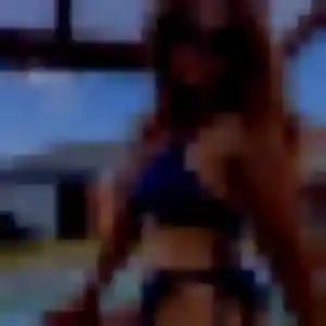 Lina, fille de 24 ans veut plan cul à Longueville