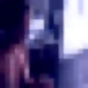 Yetunde, 32 ans, connectée à Luzy pour une rencontre coquine