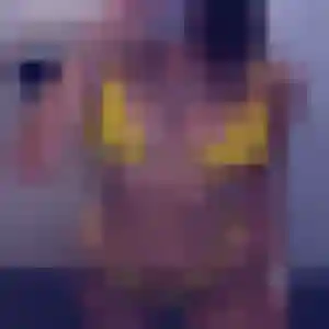 Coralie, 24 ans, en ligne à Mahalon pour une rencontre coquine
