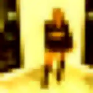 Photo exclusive de Oumou Kalsoum, 35 ans à Malicorne - plan discret