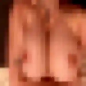 Rejoins Ronke, 22 ans à Malville en privé