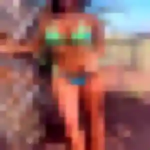 Photo de Yaa à Marcilly-le-Hayer (26 ans) - plan cul gratuit