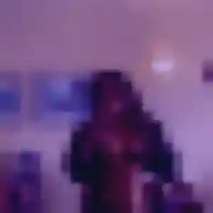 Nabou, 37 ans, connectée à Mareau-aux-Prés pour une rencontre coquine