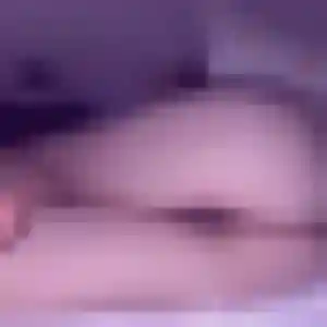 Découvre Aïcha, 27 ans à Mareuil en Périgord en privé