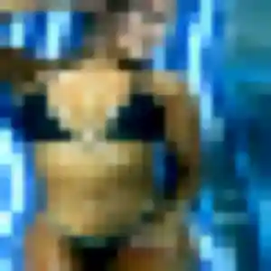 Funke, 42 ans, disponible à Maron pour un plan cul