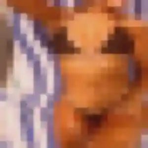 Safi, 28 ans, en ligne à Massillargues-Attuech pour une rencontre coquine