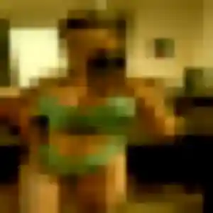 Sexy Xavière, 23 ans à Mécleuves - voir sa photo