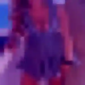 Toyin, femme de 32 ans propose plan cul à Mehun-sur-Yèvre