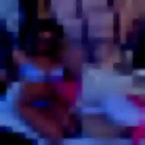 Photo de Astou à Mison (42 ans) - plan cul anonyme
