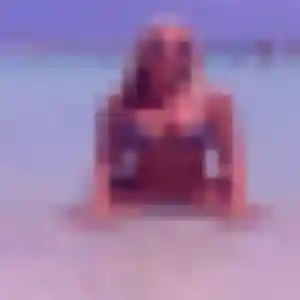 Charmante Nana, 23 ans à Moncontour - voir sa photo
