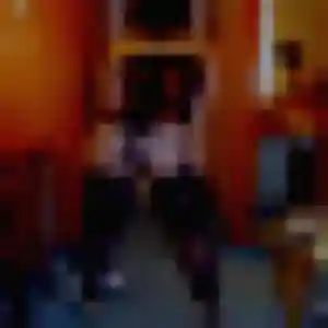 Charmante Akua, 25 ans à Montceau-les-Mines - voir sa photo