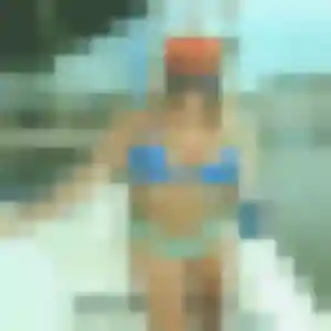 Folake, 22 ans, connectée à Montceau-les-Mines pour une rencontre coquine