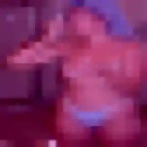 Sexy Éléonore, 29 ans à Montfort-sur-Meu - la contacter