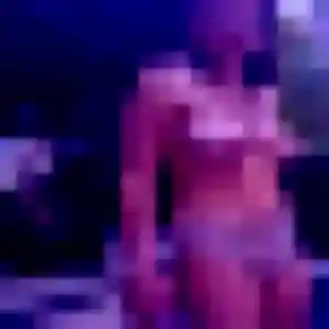 Isis, 25 ans, en ligne à Montreuil-Bellay pour une rencontre coquine