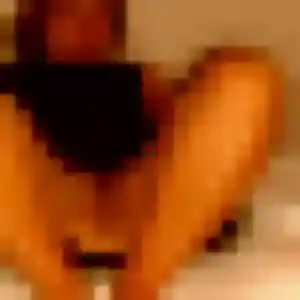 Photo sexy de Adjoavi, 24 ans à Moulins-en-Bessin - plan discret