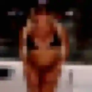 Béatrice, femme de 40 ans cherche plan cul à Moustoir-Ac