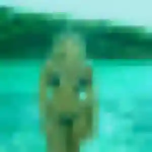 Capucine, 27 ans, connectée à Moux pour une rencontre coquine