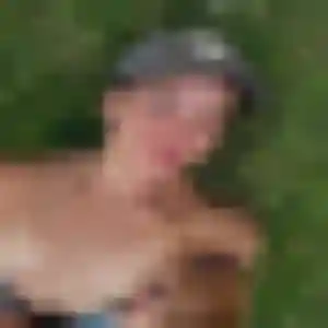 Mélissa, 25 ans, connectée à Mûres pour une rencontre coquine