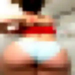Contacte Atieno, 23 ans à Naucelle gratuitement