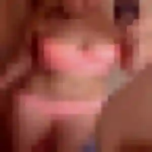 Suzanne, 23 ans, dispo pour plan cul à Neuvy-sur-Loire