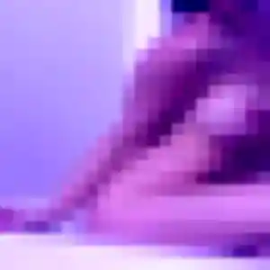 Ursula, 23 ans, connectée à Noé pour une rencontre coquine