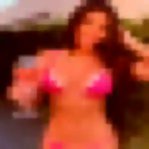 Jolie Amira, 22 ans à Nouainville - voir sa photo